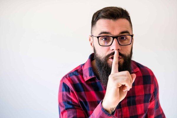 Quelles sont les meilleures pratiques pour la création de zones de silence en milieu urbain pour réduire le stress ?